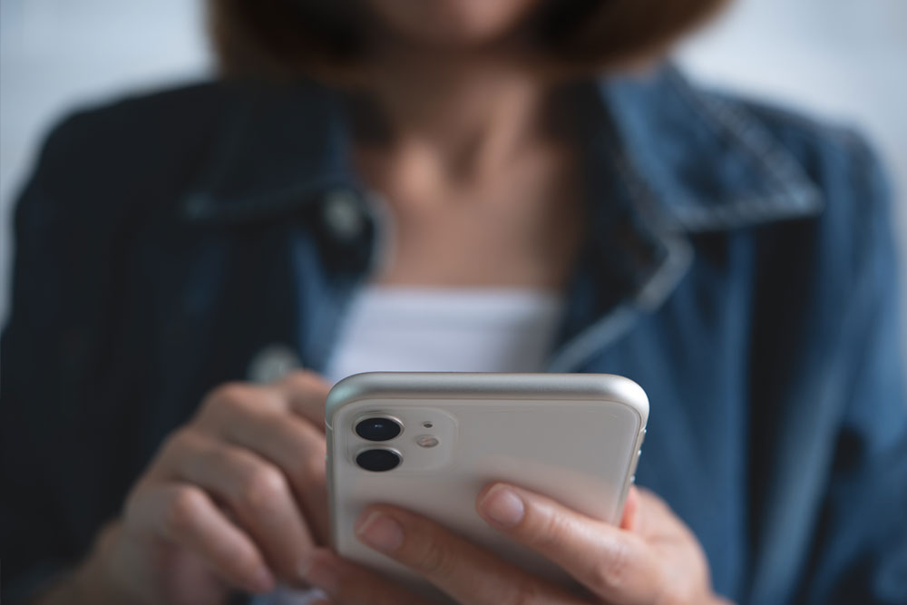 choosing home tutor on iPhone